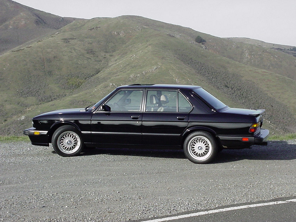 bmw_m5_us-spec_4.jpg