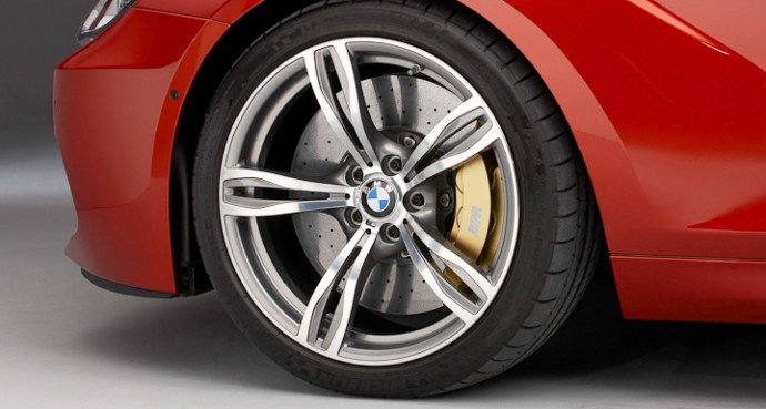 bmw-m6-ceramic-tormoza1-e1335690063436.jpg